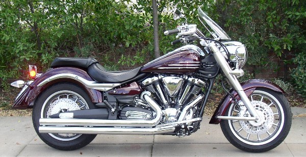 thumbnail image 2 of Clear Windscreen Windshield For Yamaha V-Star XVS1100 XVS650 XVS1300 XVS950 2 of 6